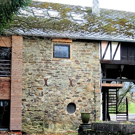 Mansion In Near Forest Trails, Cleaning Included Holiday home *